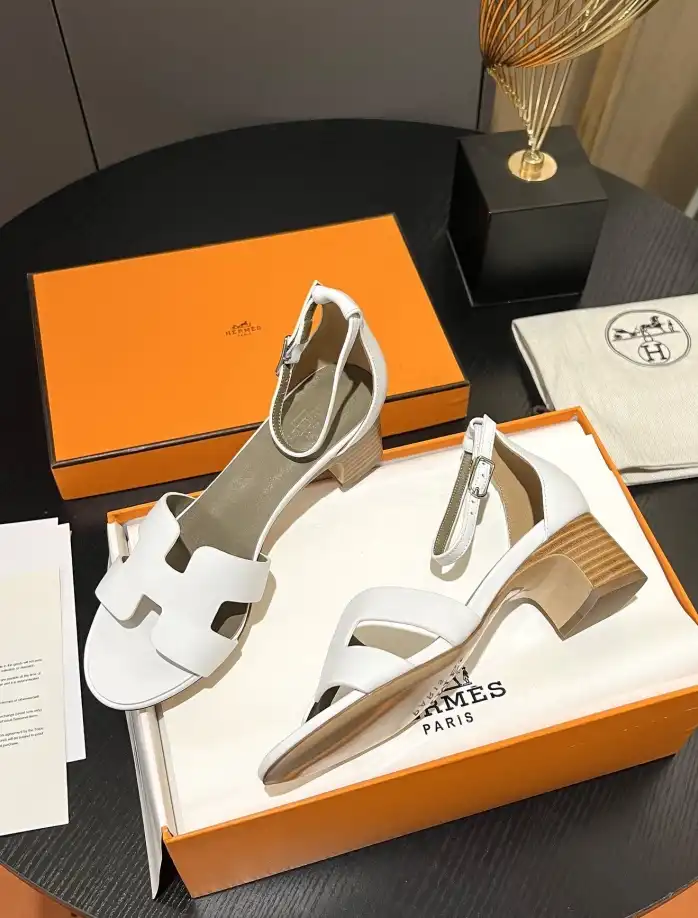 hype Hermes Sandals