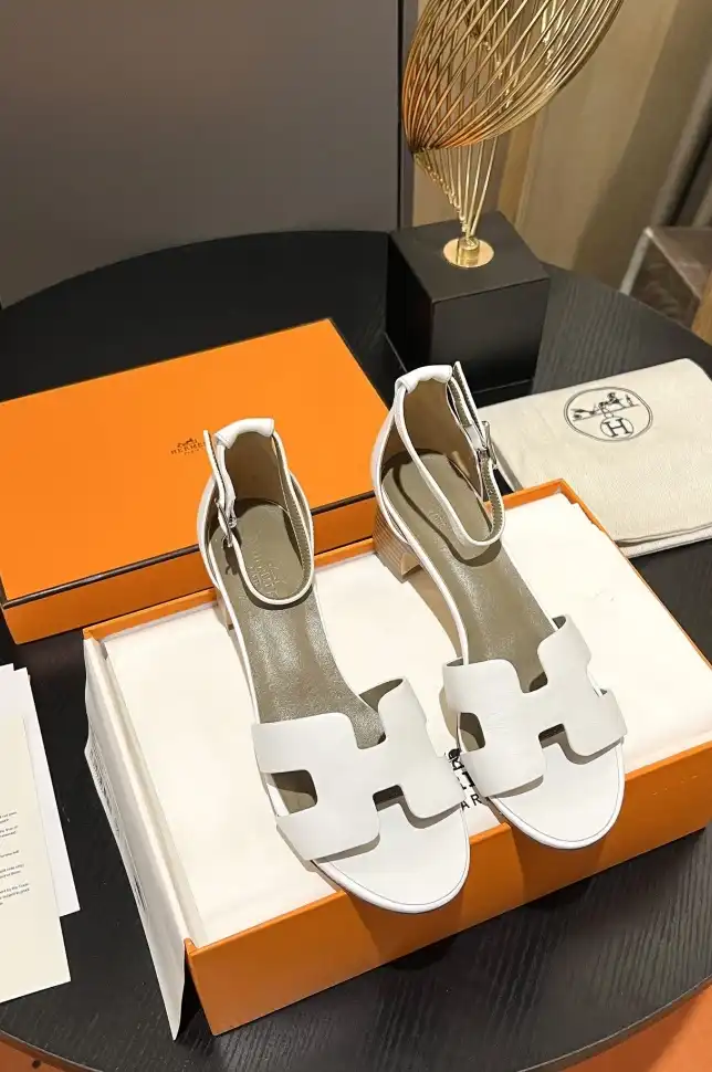 hype Hermes Sandals