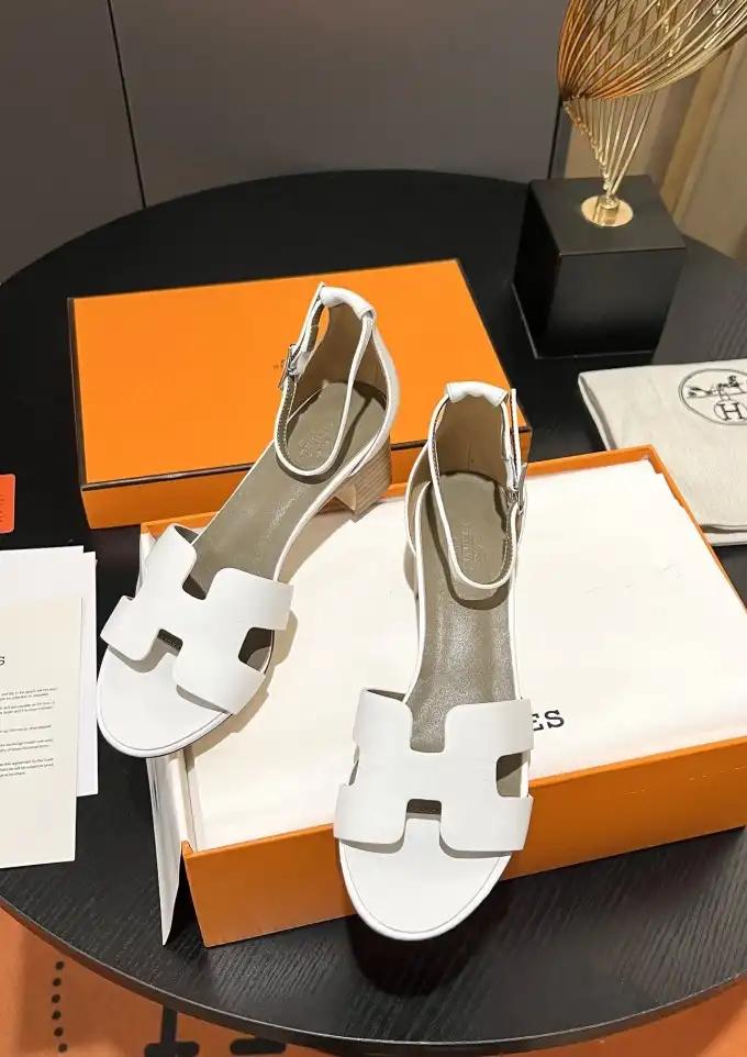 hype Hermes Sandals