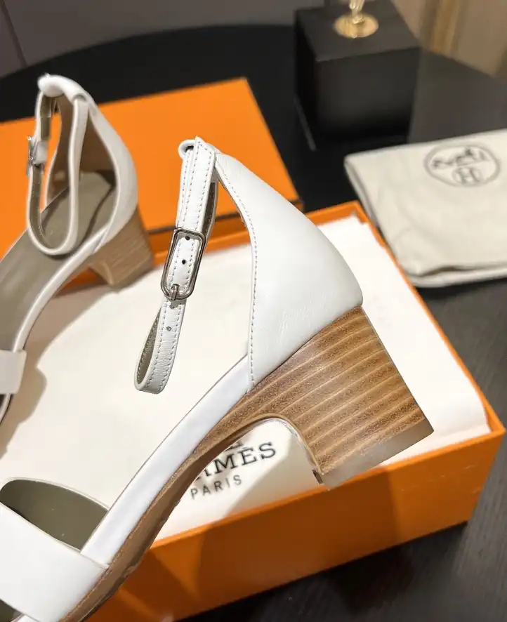 hype Hermes Sandals