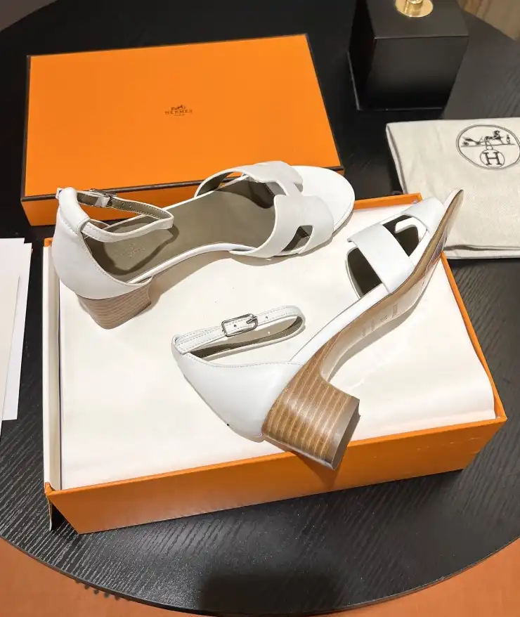 hype Hermes Sandals