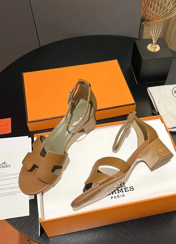 hype Hermes Sandals