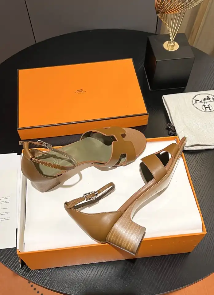 hype Hermes Sandals