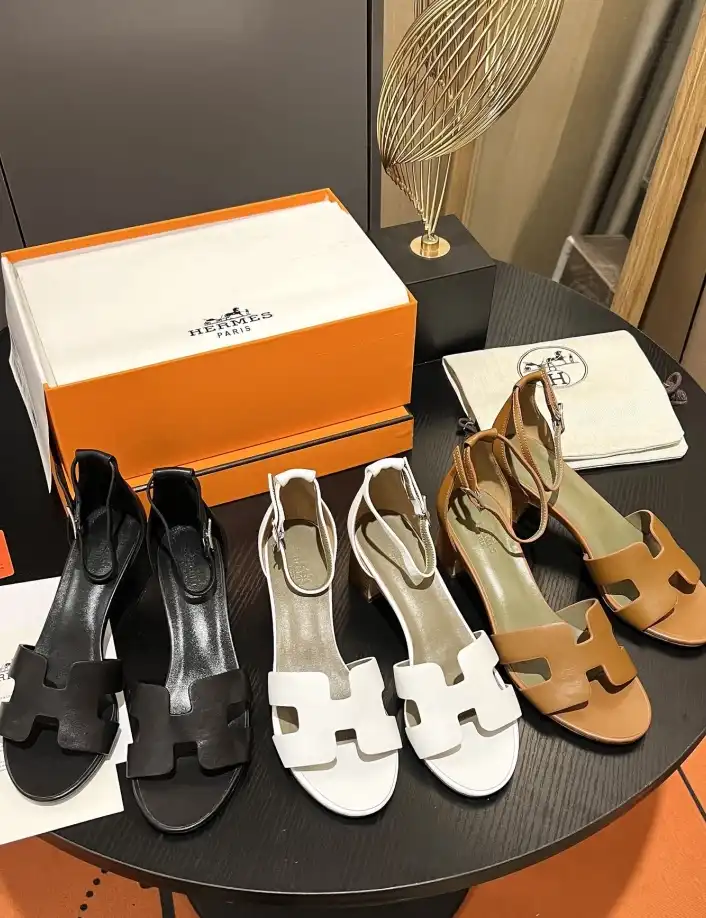 hype Hermes Sandals