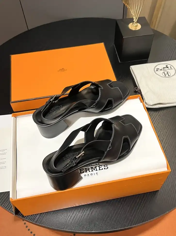 hype Hermes Sandals