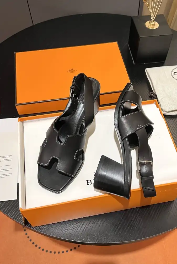 hype Hermes Sandals