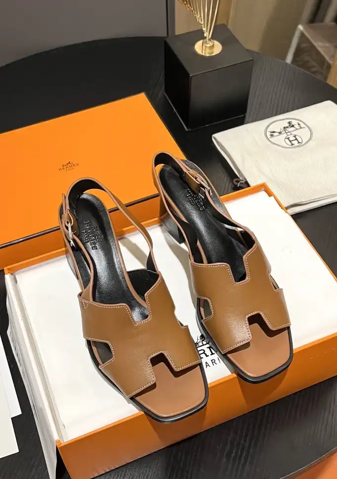 hype Hermes Sandals