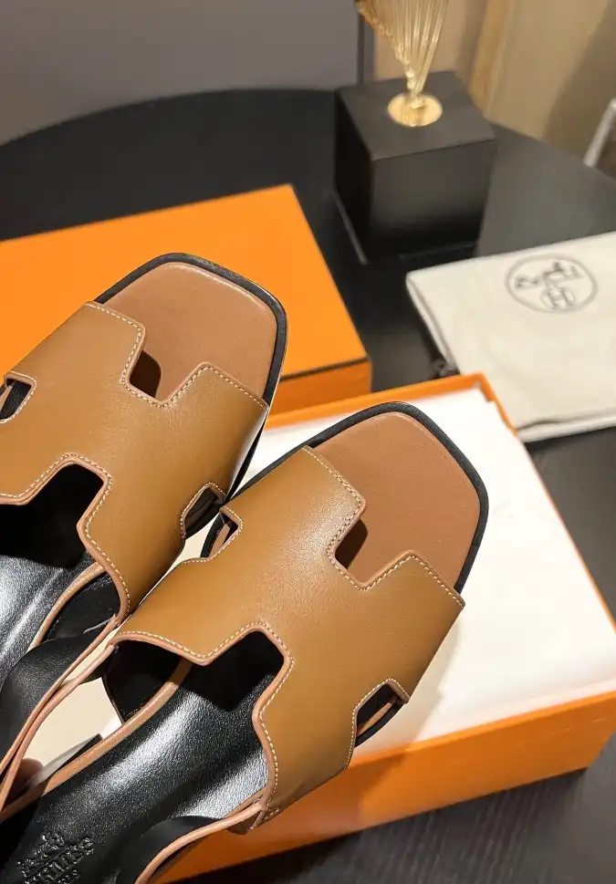 hype Hermes Sandals