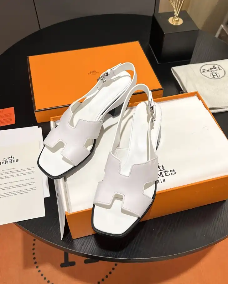 hype Hermes Sandals