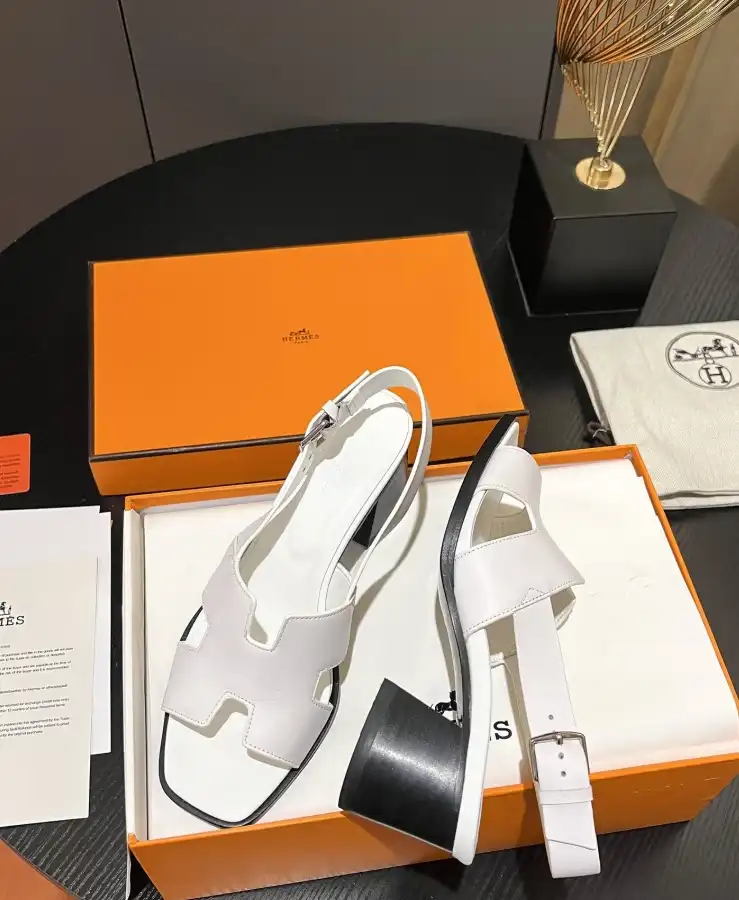 hype Hermes Sandals