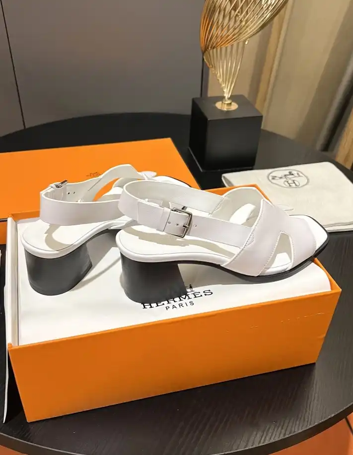 hype Hermes Sandals