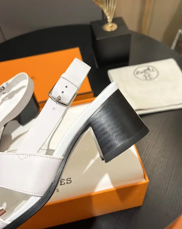 hype Hermes Sandals