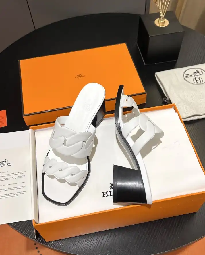 hype Hermes Slippers