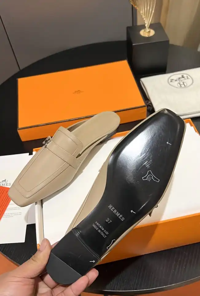 hype Hermes Slippers