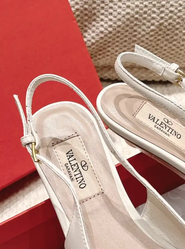 hype Valentino Sandals