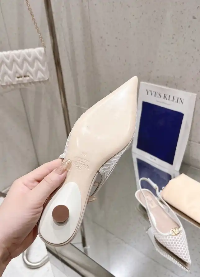 hype Valentino Sandals