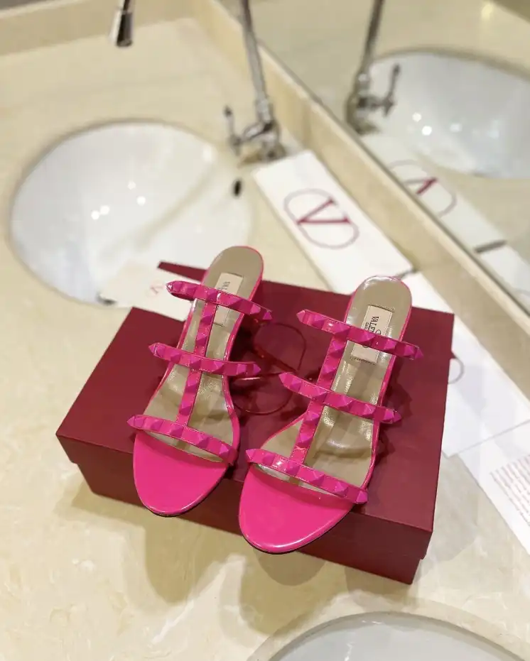 hype Valentino Sandals