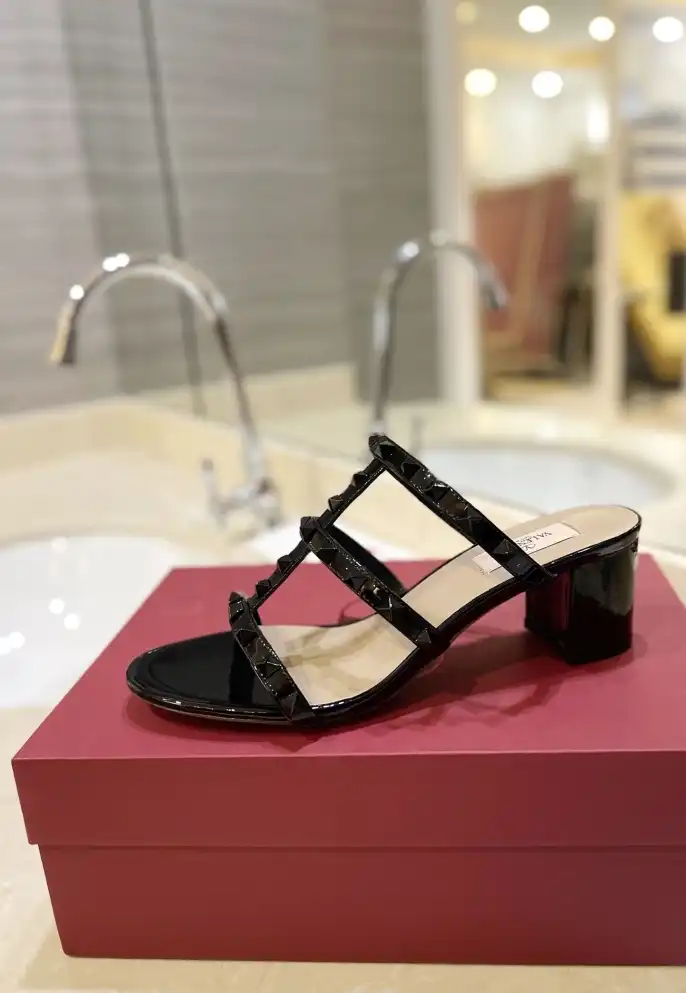 hype Valentino Sandals