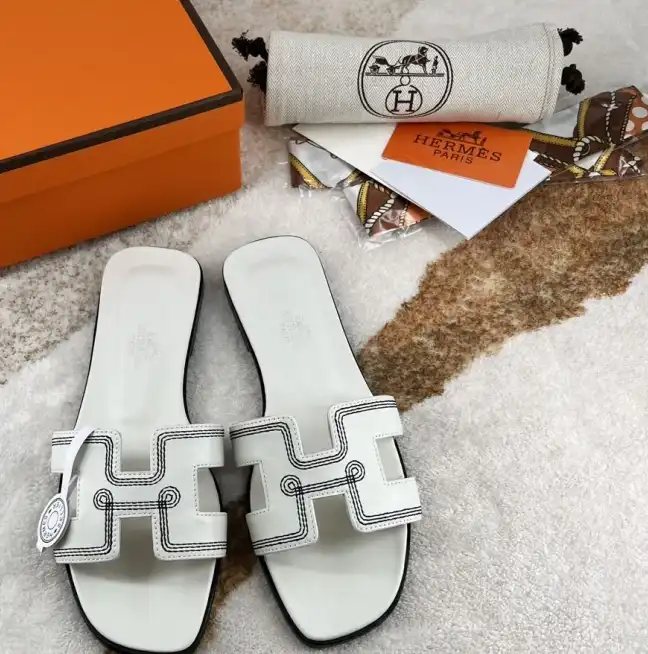 hype Hermes Slippers