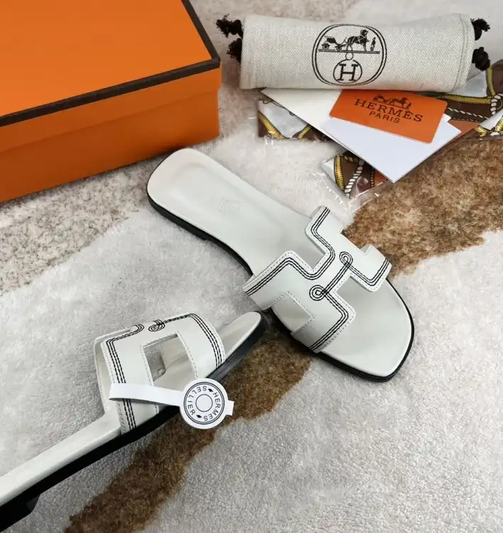 hype Hermes Slippers