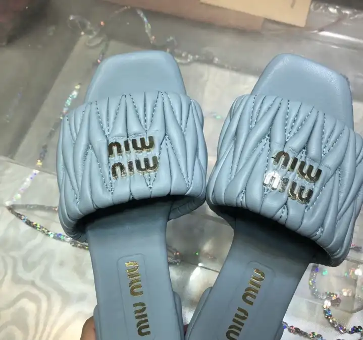 hype Miu Miu Slippers