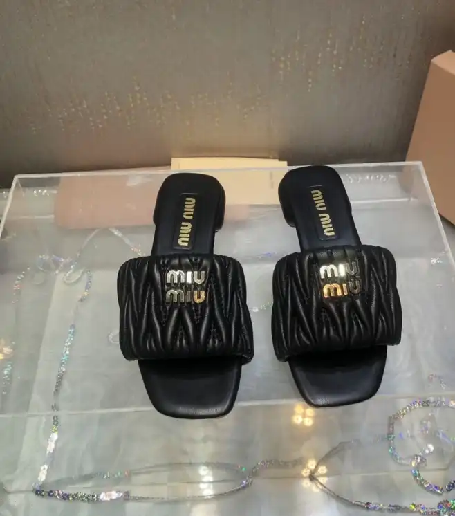 hype Miu Miu Slippers