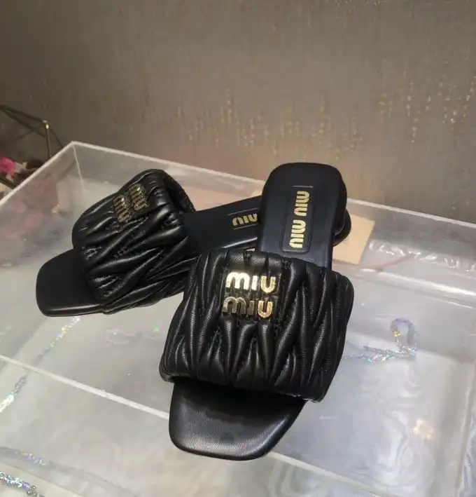 hype Miu Miu Slippers