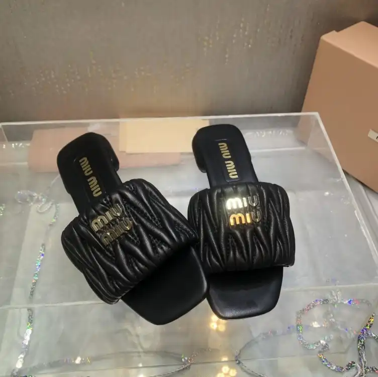 hype Miu Miu Slippers