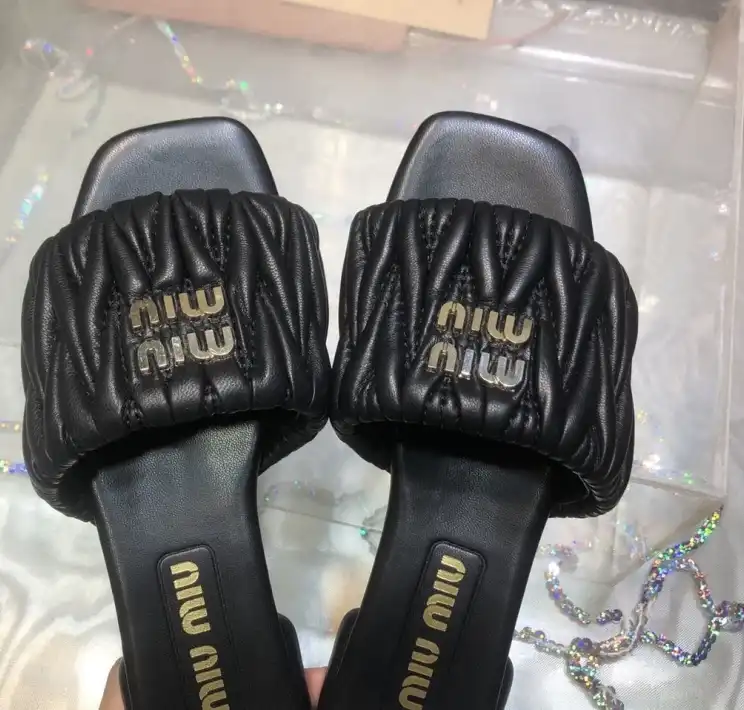 hype Miu Miu Slippers