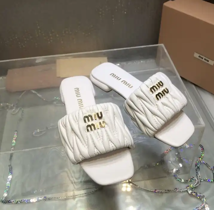 hype Miu Miu Slippers