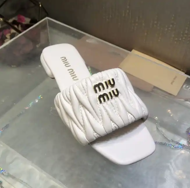 hype Miu Miu Slippers