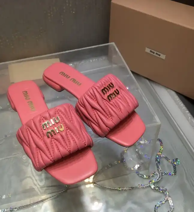 hype Miu Miu Slippers