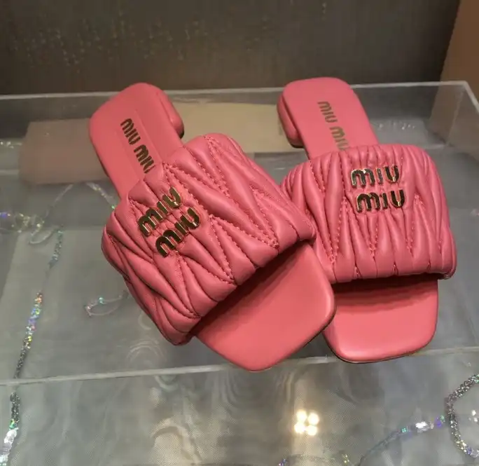 hype Miu Miu Slippers