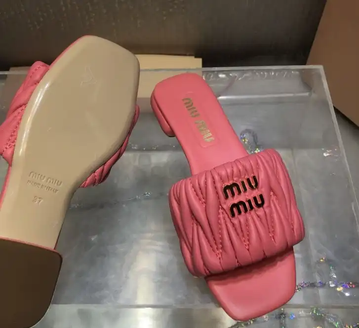 hype Miu Miu Slippers