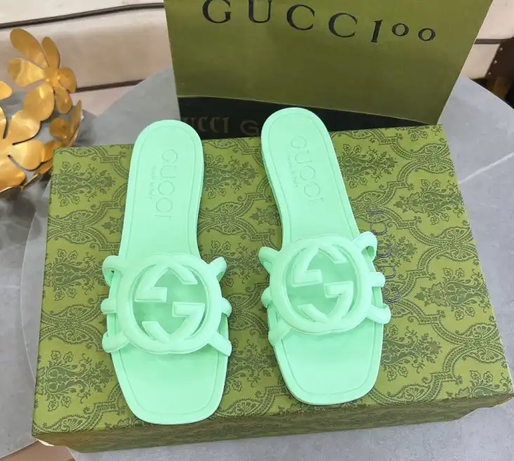 hype Gucci Slippers