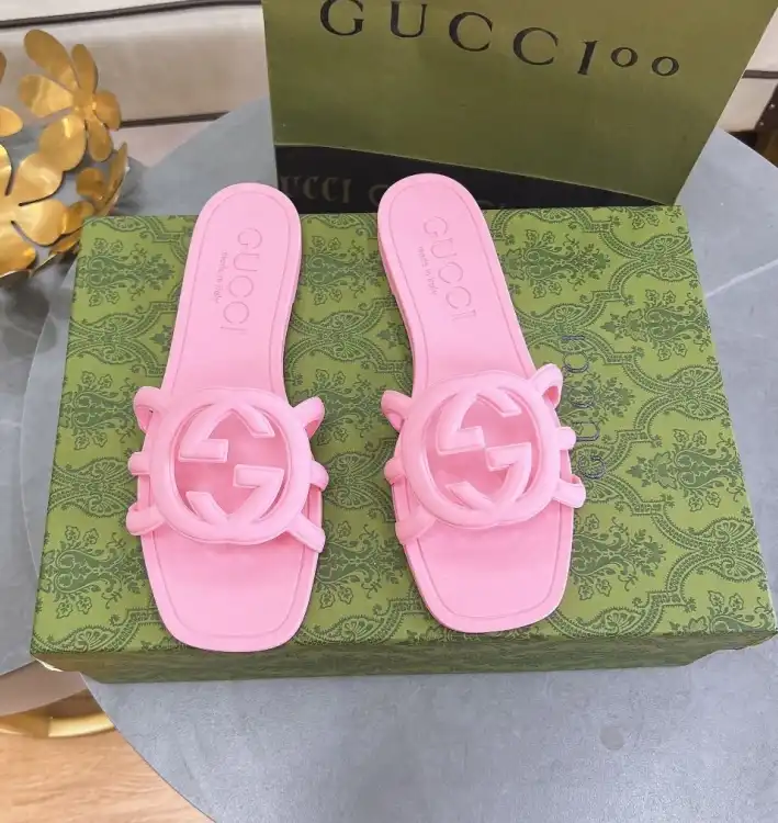 hype Gucci Slippers