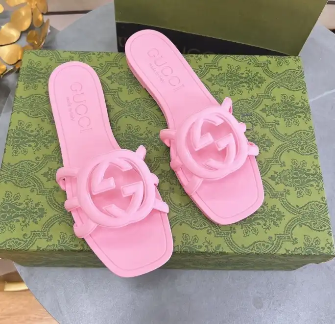 hype Gucci Slippers