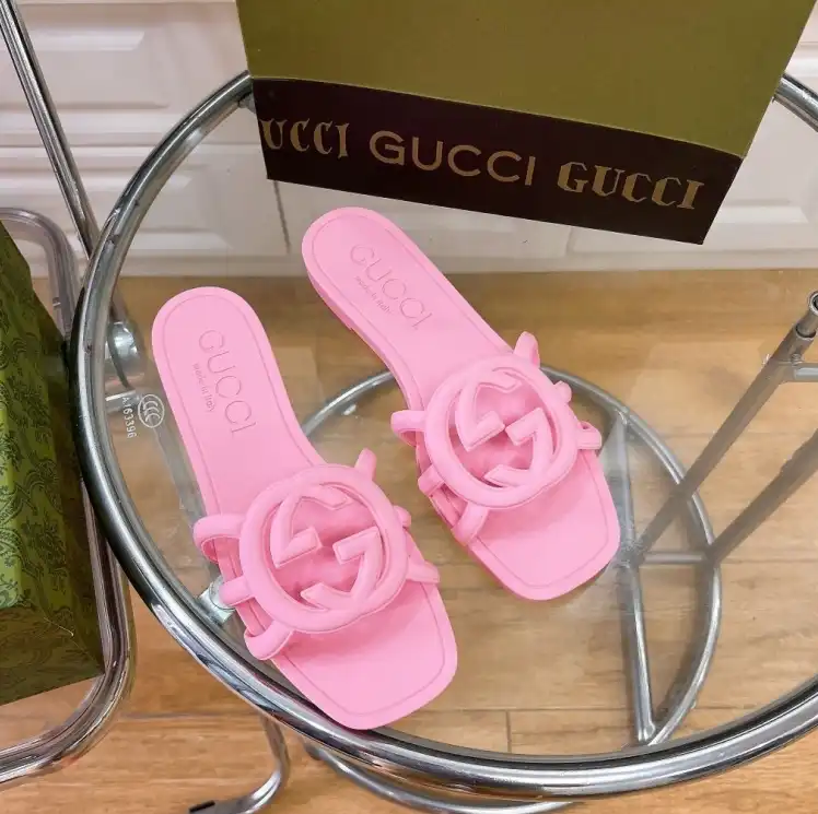 hype Gucci Slippers