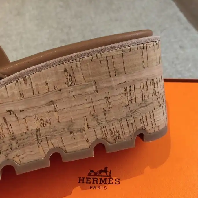 hype Hermes Slippers