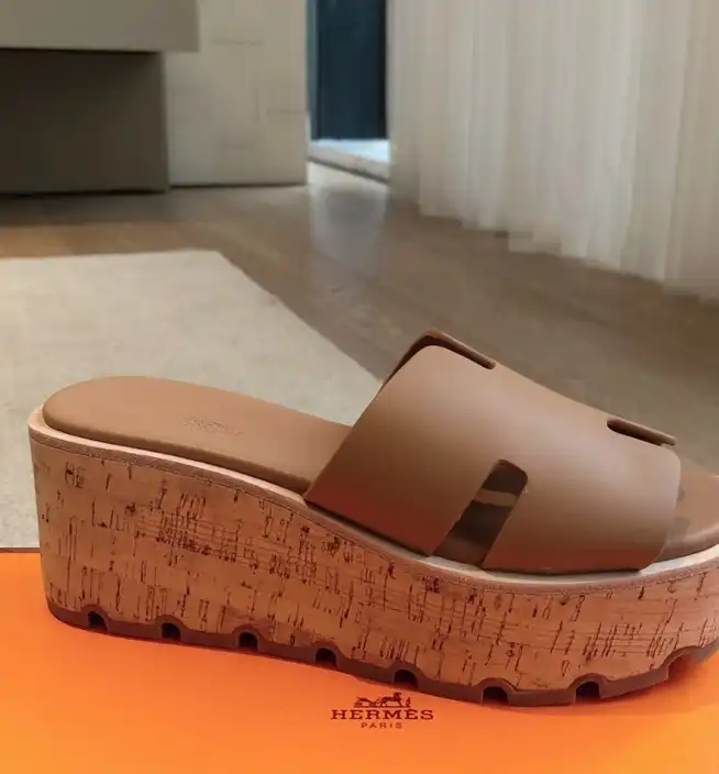 hype Hermes Slippers