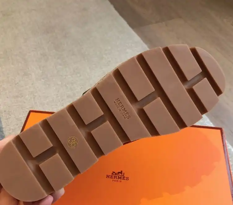 hype Hermes Slippers