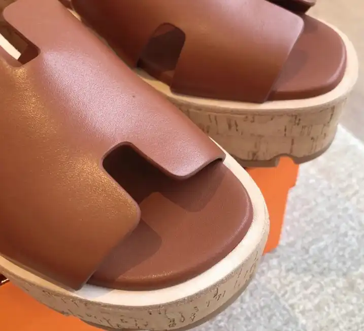 hype Hermes Slippers