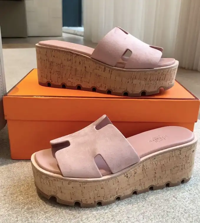 hype Hermes Slippers