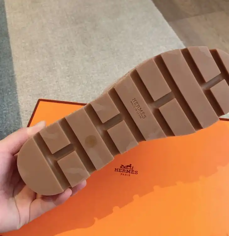 hype Hermes Slippers