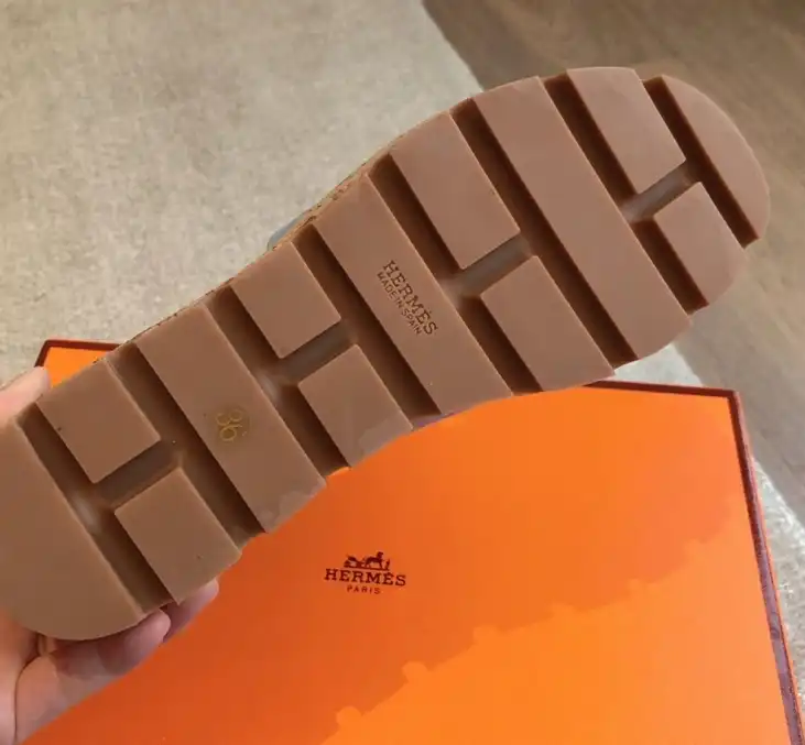 hype Hermes Slippers