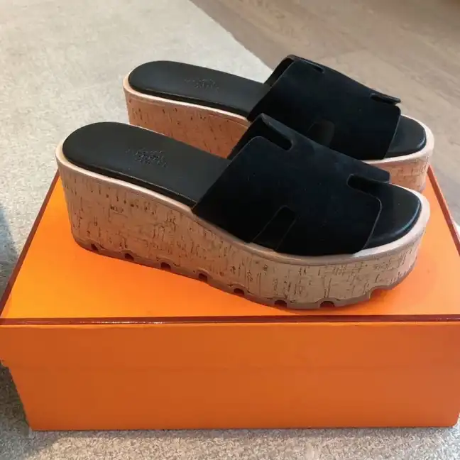 hype Hermes Slippers