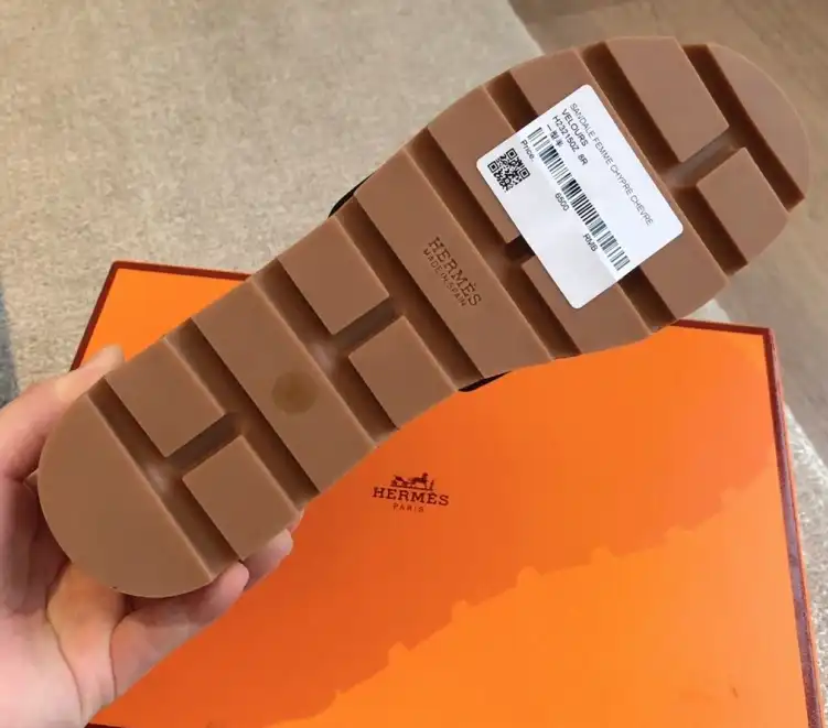 hype Hermes Slippers