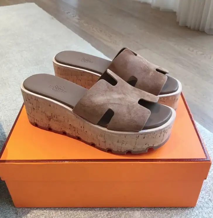 hype Hermes Slippers