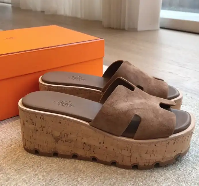 hype Hermes Slippers