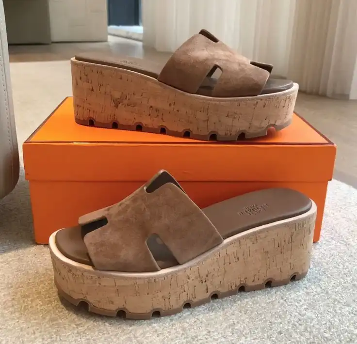 hype Hermes Slippers